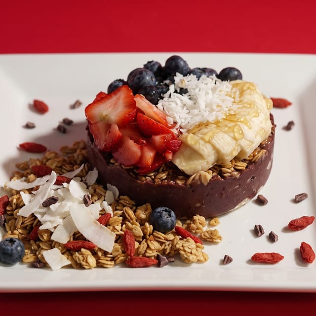 Berry Bliss Açaí Bowl.
