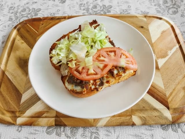 Gyro Deluxe Hoagie.